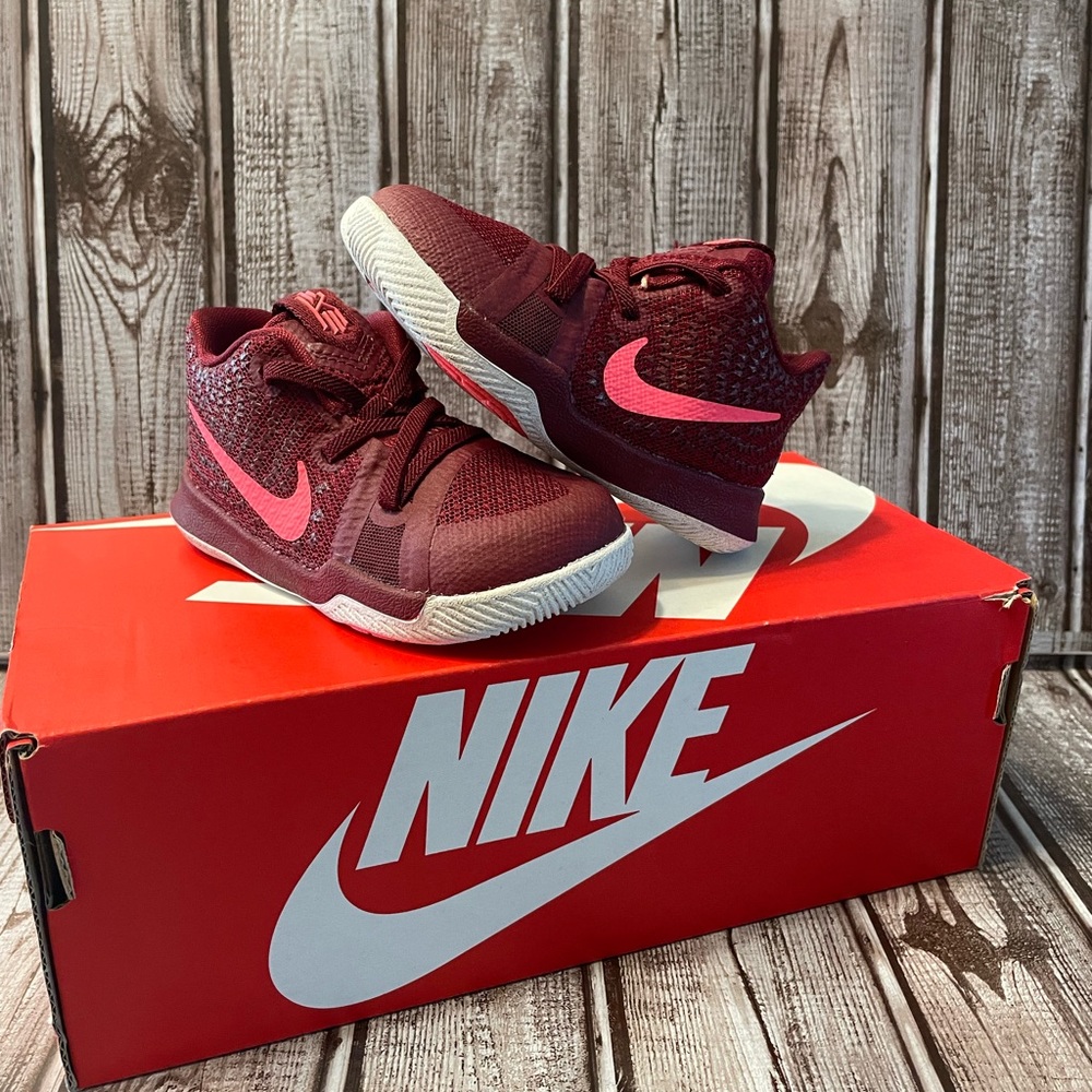 Nike Toddler Kylie Irving Shoes Size 5c